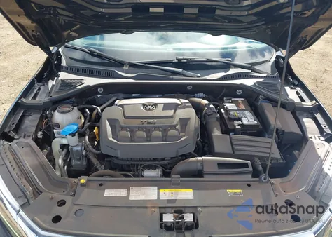 2021 Volkswagen Passat 2.0T Se z USA, uszkodzony, nr VIN 1VWSA7A33MC004133